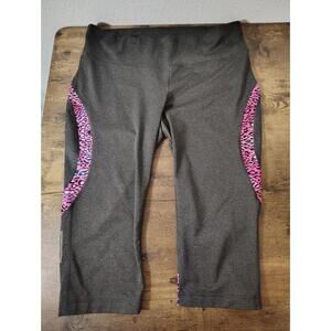 FILA Workout Leggings Gym Pink Stripe Cheeta print Gray Sz L  Stretch Capri Y2K